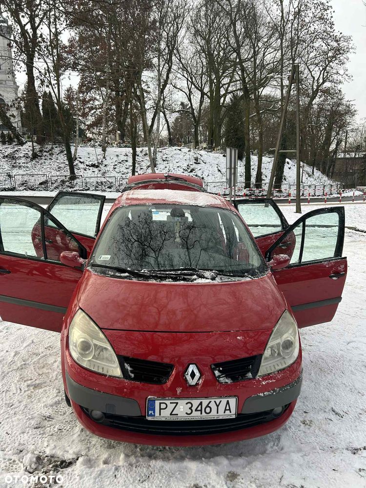Renault Scenic - 1