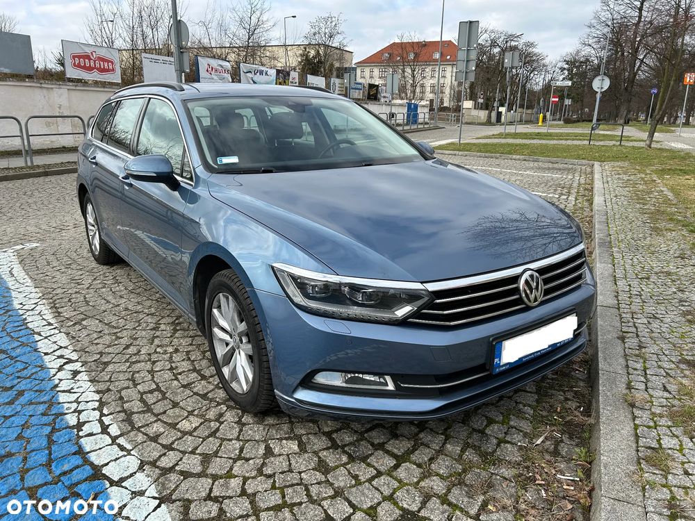 Volkswagen Passat 1.8 TSI BMT Comfortline - 1