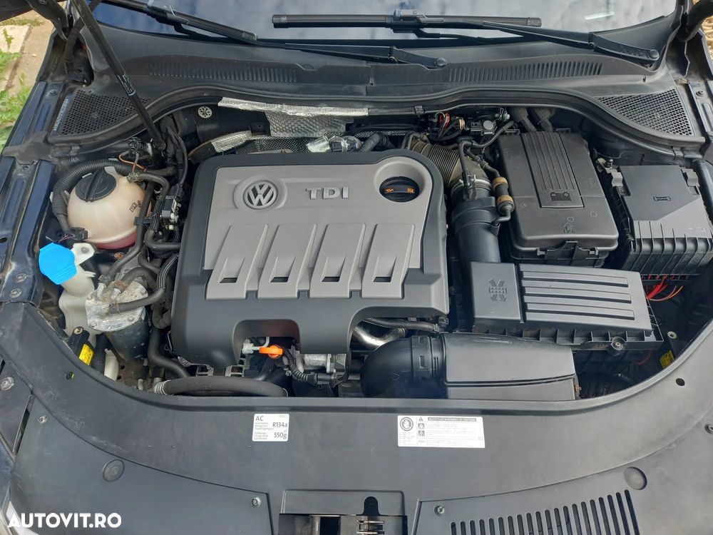 Volkswagen Passat CC 2.0 TDI BlueMotion Technology DSG Exclusive - 16
