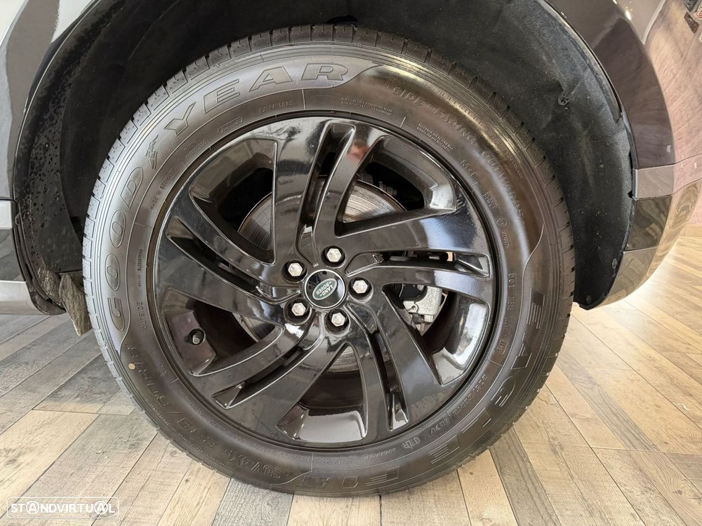 Land Rover Range Rover Evoque 1.5 P300e AWD R-Dynamic SE Auto - 35