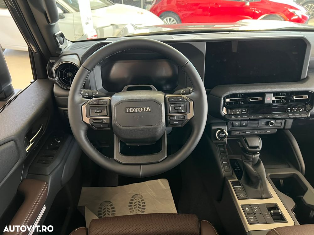 Toyota Land Cruiser 2.8l D-4D 204 CP A/T 7 locuri Luxury AVS Brown - 13