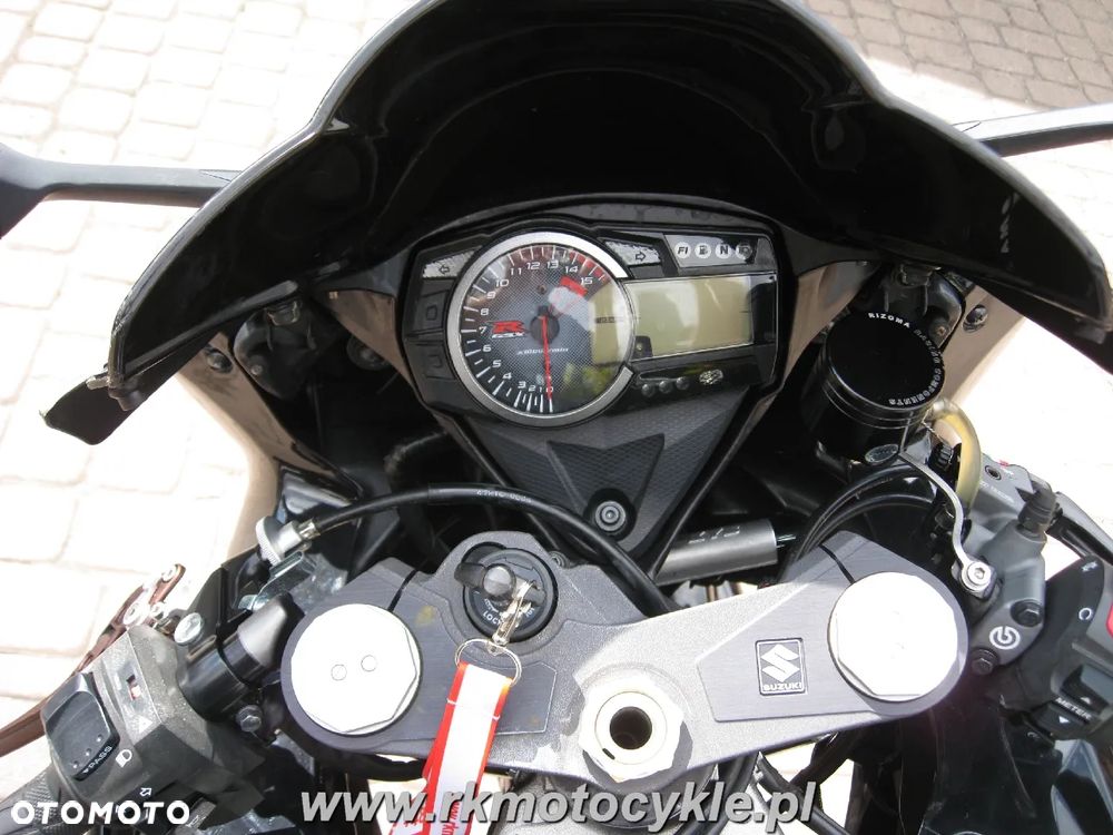 Suzuki GSX-R - 10