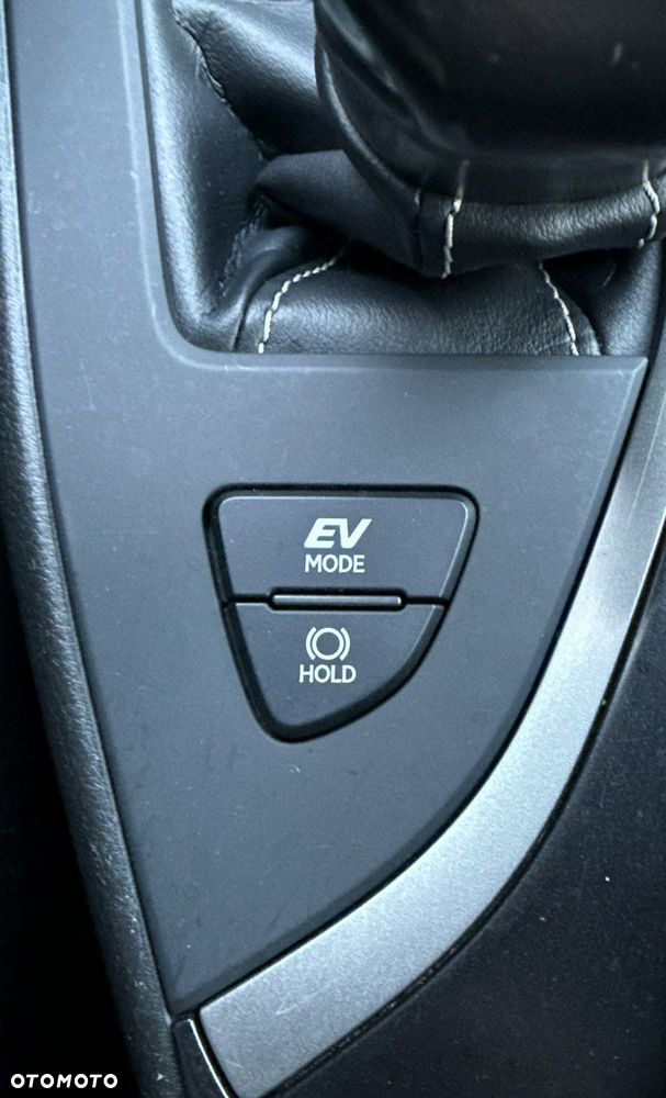 Lexus UX - 29