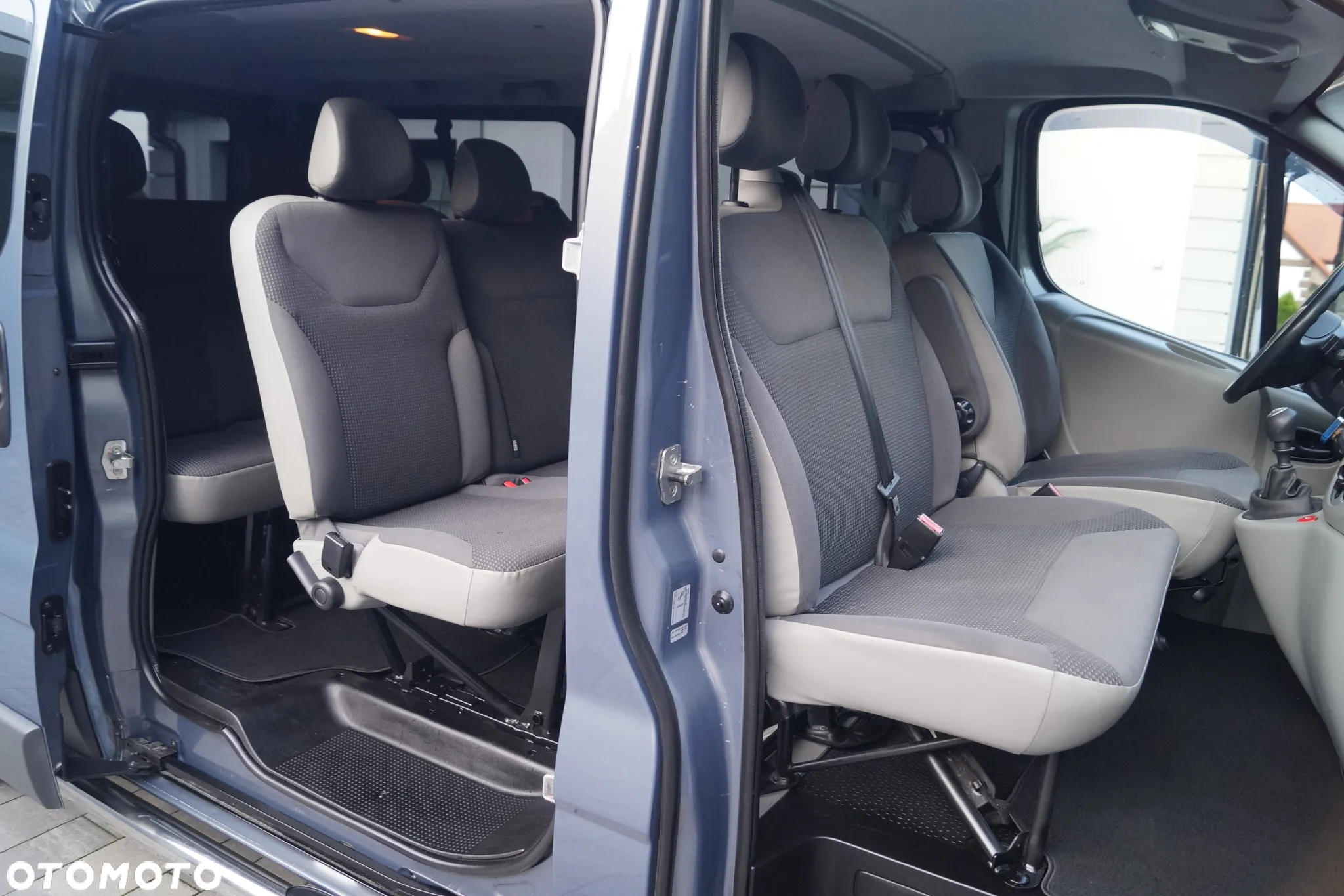 Opel Vivaro - 14