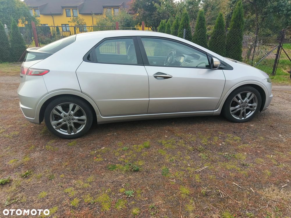 Honda Civic 1.8 GT Special Edition - 14