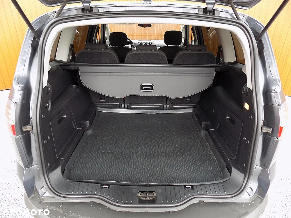 Ford S-Max 1.8 TDCi Ambiente - 19