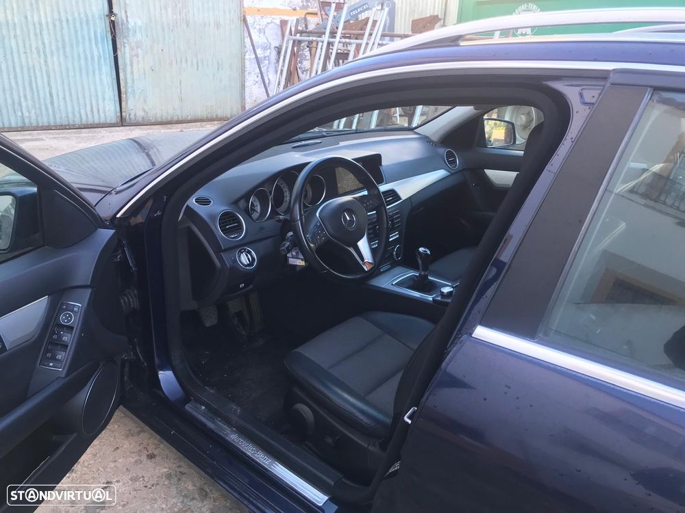 Mercedes-Benz C 250 Station CDI DPF (BlueEFFICIENCY) Avantgarde - 2