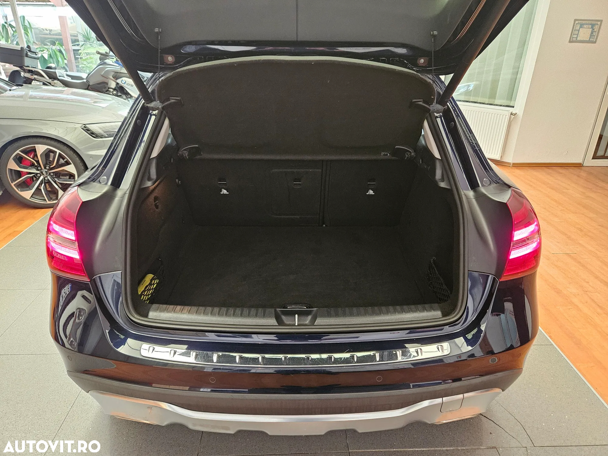 Mercedes-Benz GLA 250 4MATIC Aut. - 25