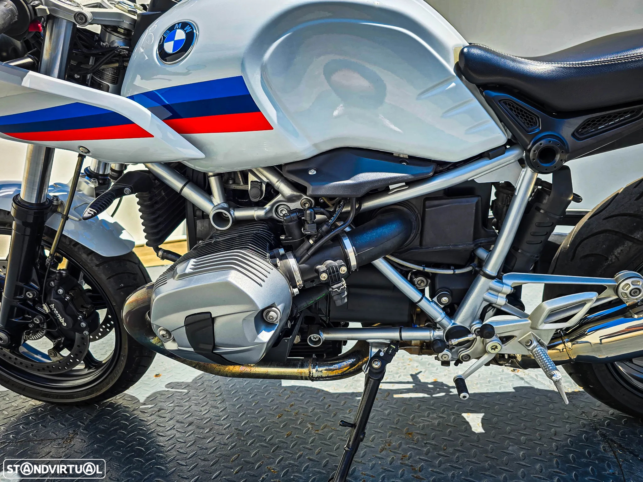 BMW R nineT Racer - 14