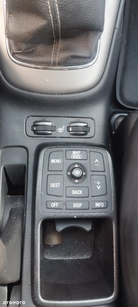 Toyota Avensis - 10