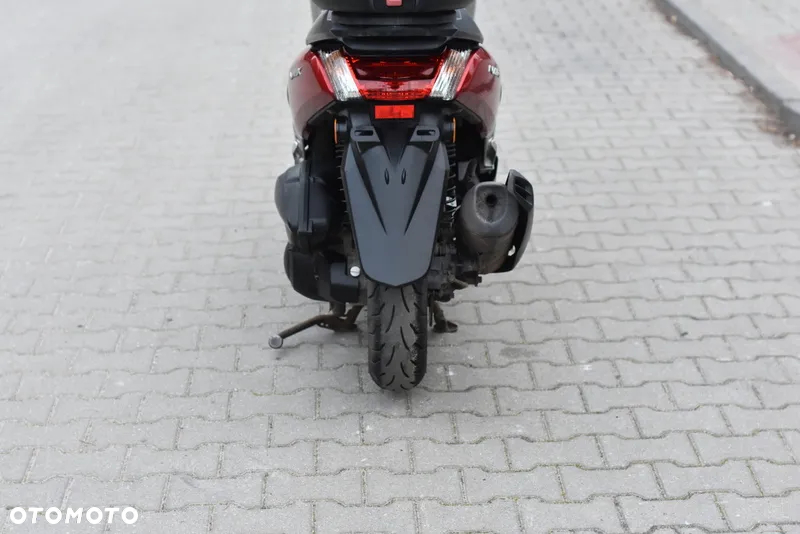 Yamaha NMAX - 14