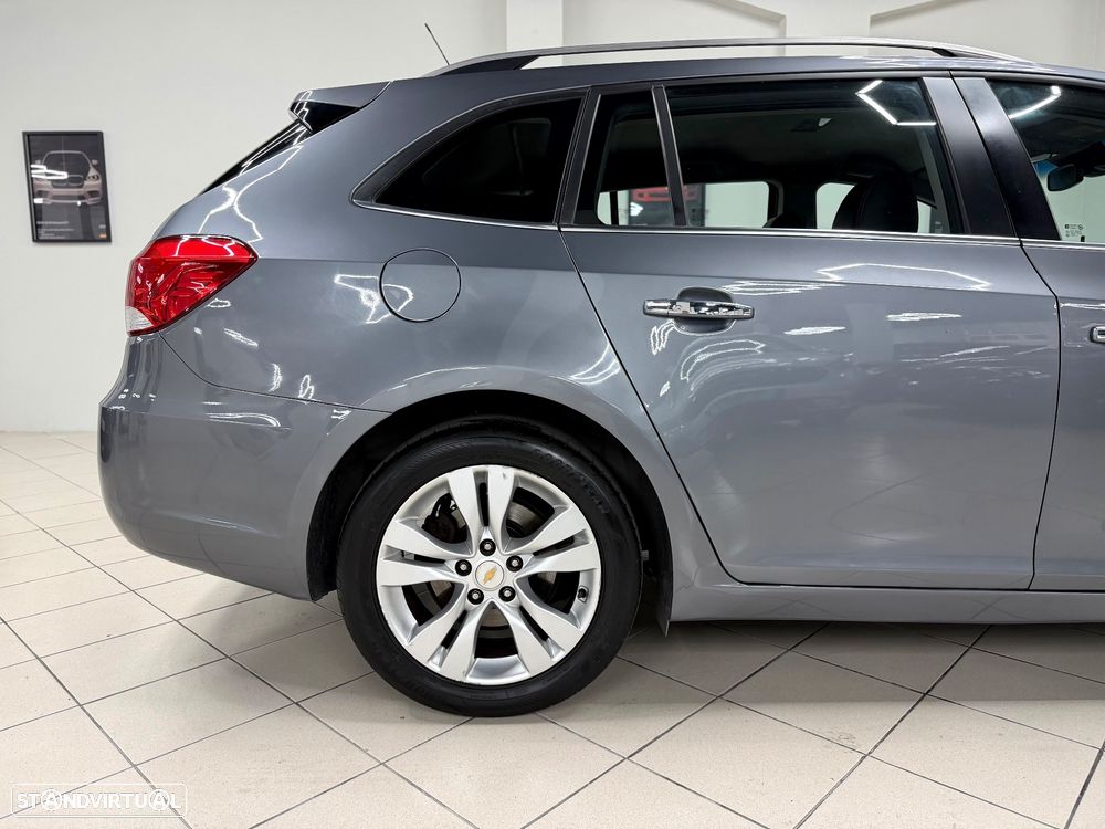 Chevrolet Cruze SW 1.7 VCDi LTZ - 3