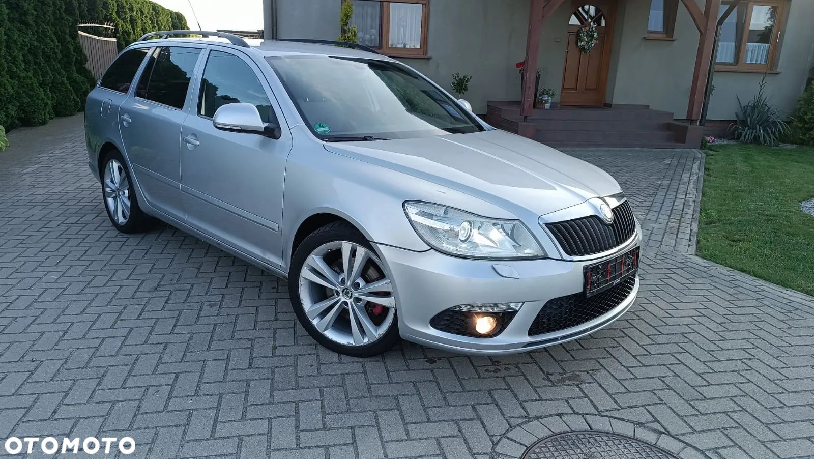 Skoda Octavia 2.0 TFSI RS - 1