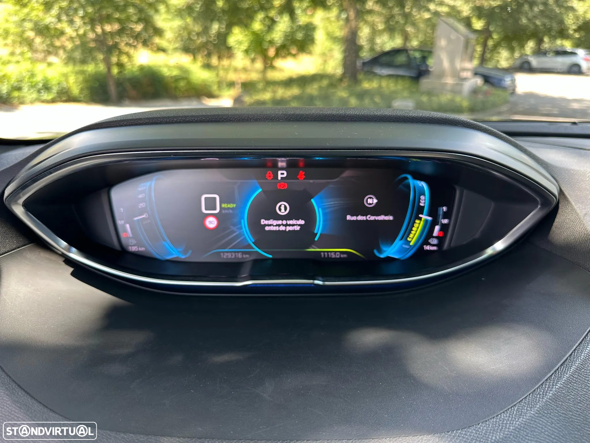 Peugeot 3008 1.6 Hybrid GT Pack e-EAT8 - 24