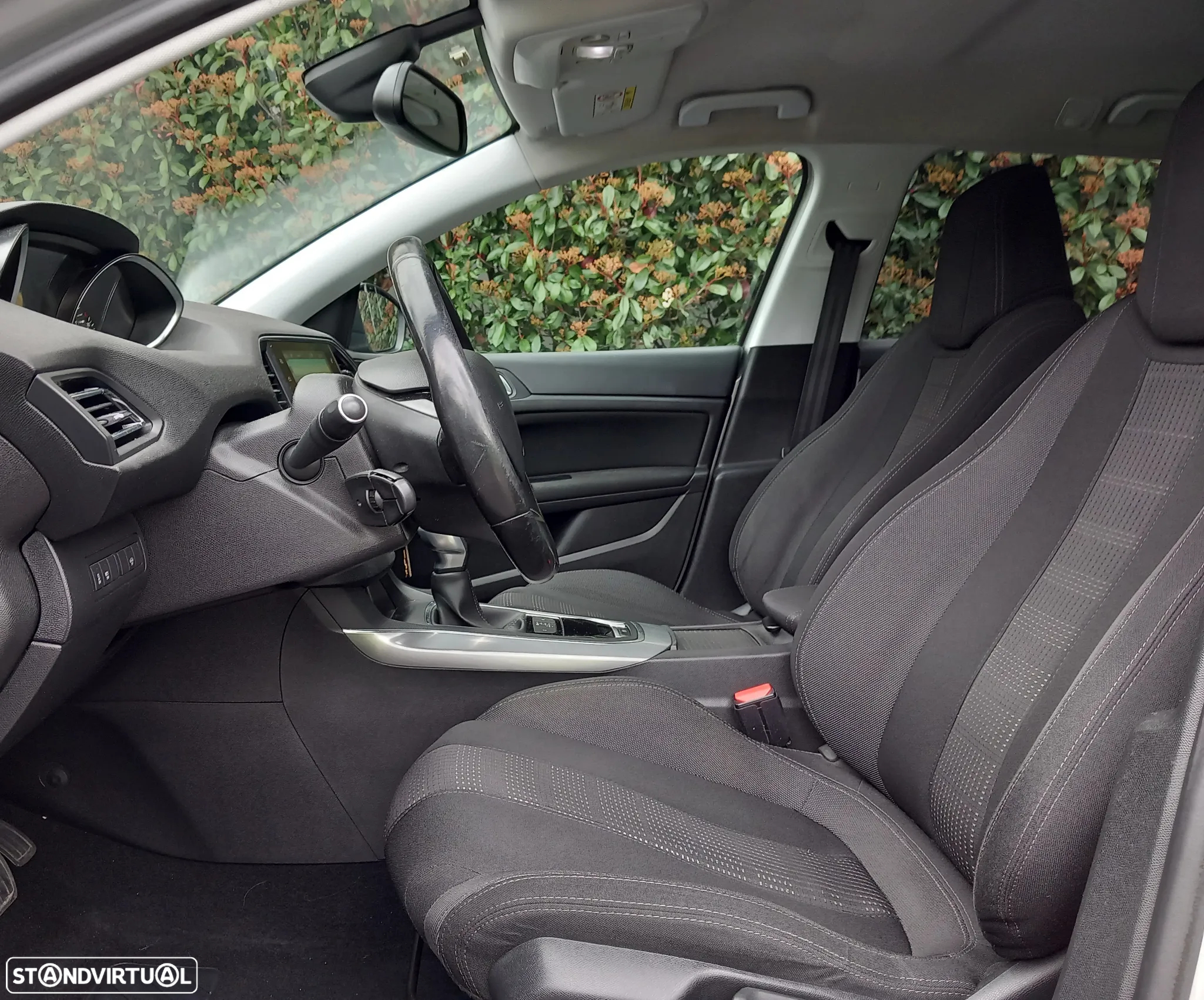 Peugeot 308 SW BlueHDi 150 EAT6 Stop & Start Allure - 9