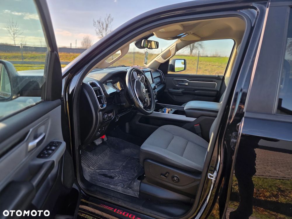 RAM 1500 5.7 Crew Cab Shortbed Bighorn Black - 10
