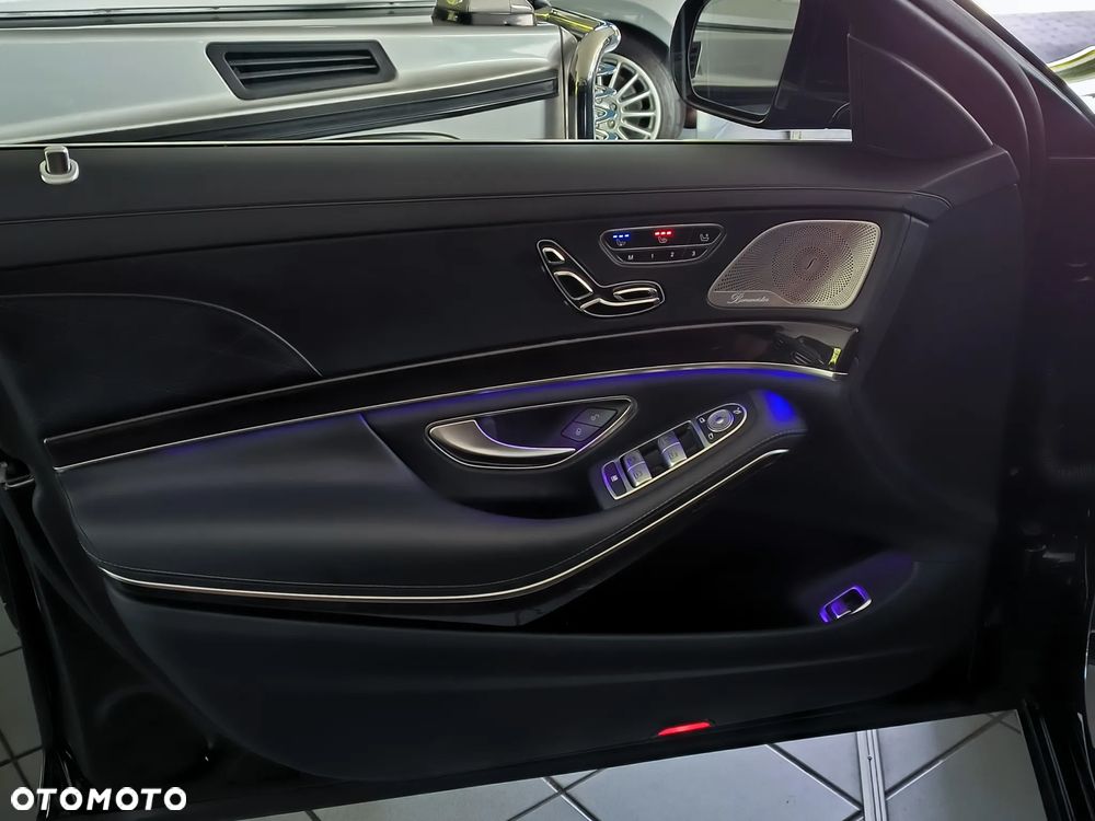 Mercedes-Benz Klasa S 560 4-Matic L 9G-TRONIC - 15