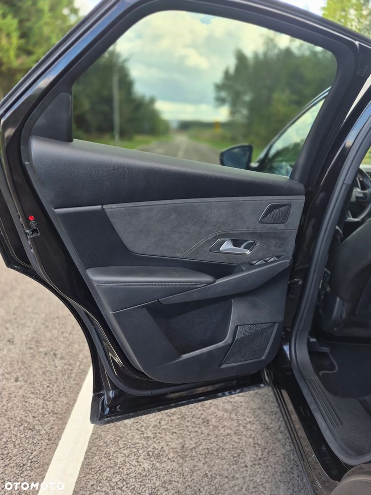 DS Automobiles DS 7 Crossback 1.5 BlueHDi Bastille + - 35