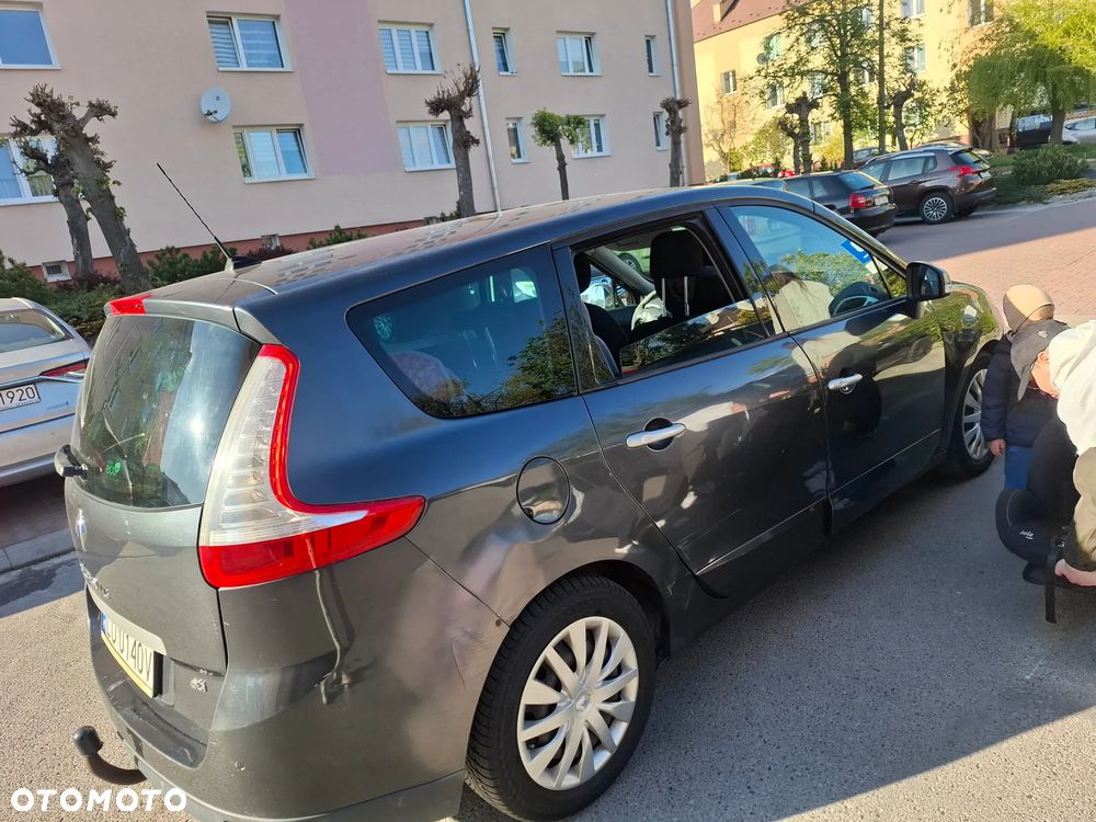 Renault Scenic 1.9 dCi Expression - 4