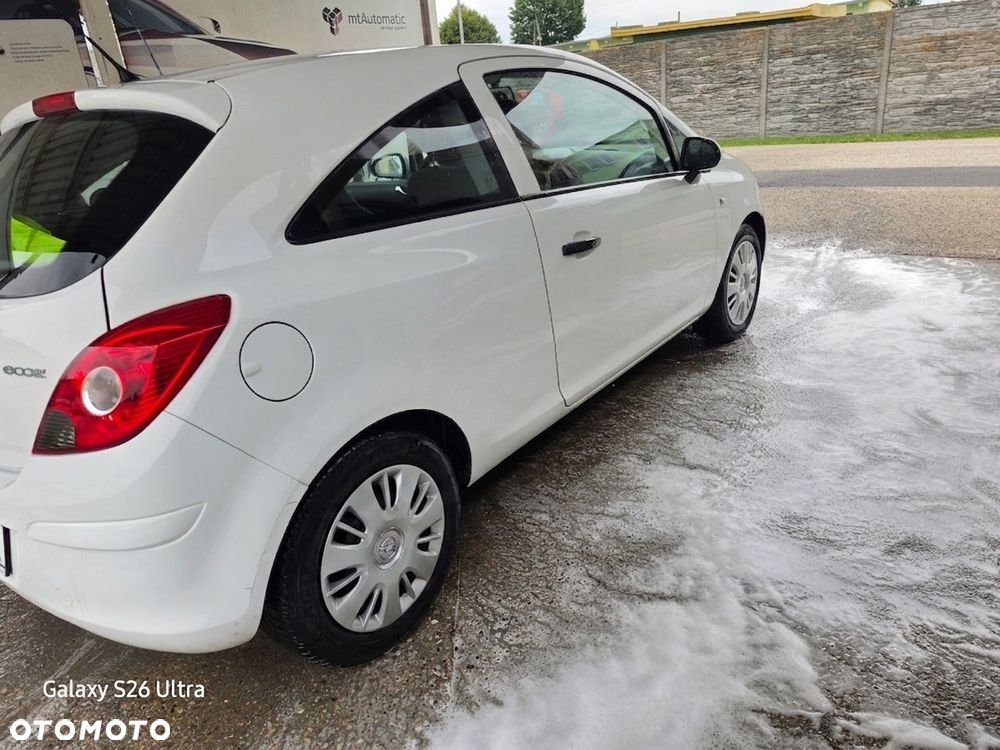 Opel Corsa - 1