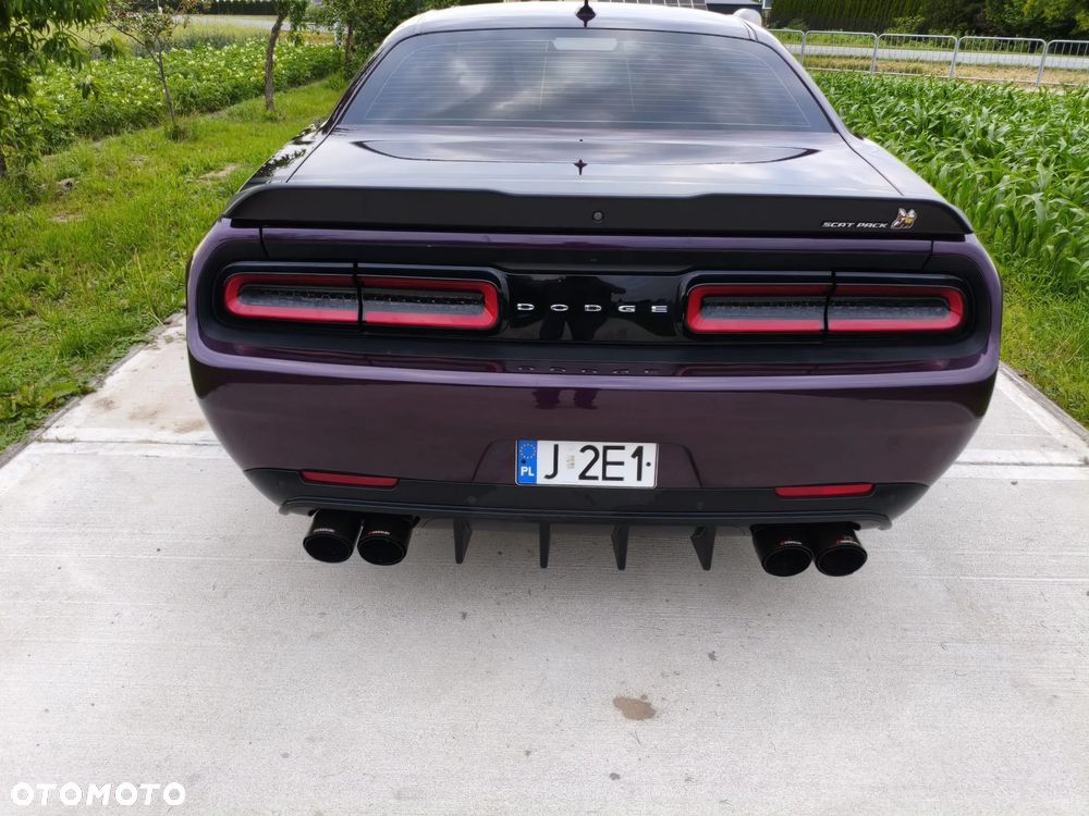 Dodge Challenger 6.4 Scat Pack - 7