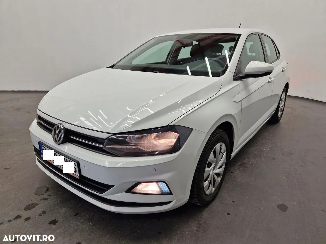 Volkswagen Polo 1.6 TDI Comfortline - 1