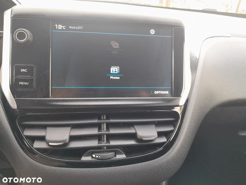 Peugeot 208 PureTech 82 Start & Stop Style - 28