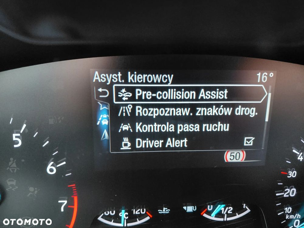 Ford Focus 1.5 EcoBoost Titanium - 13