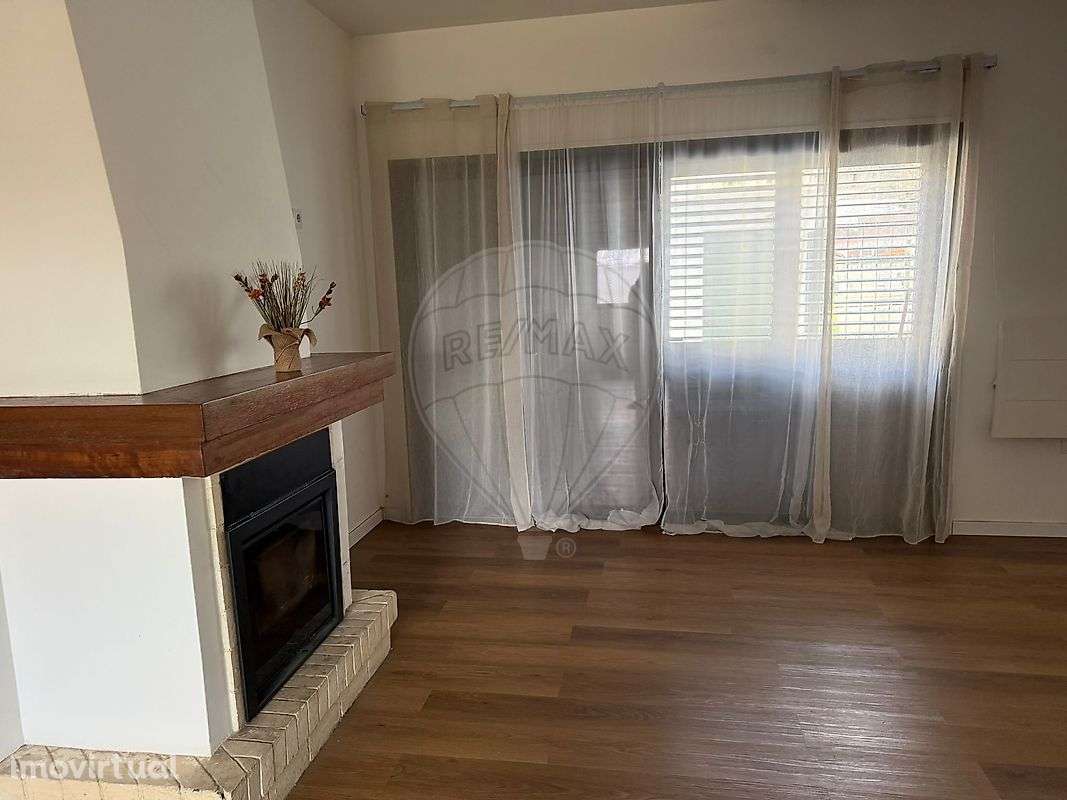 Apartamento T0 para arrendamento - Grande imagem: 2/9