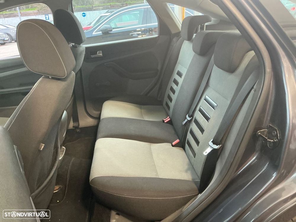 Ford Focus 1.6 TDCi Sport - 6