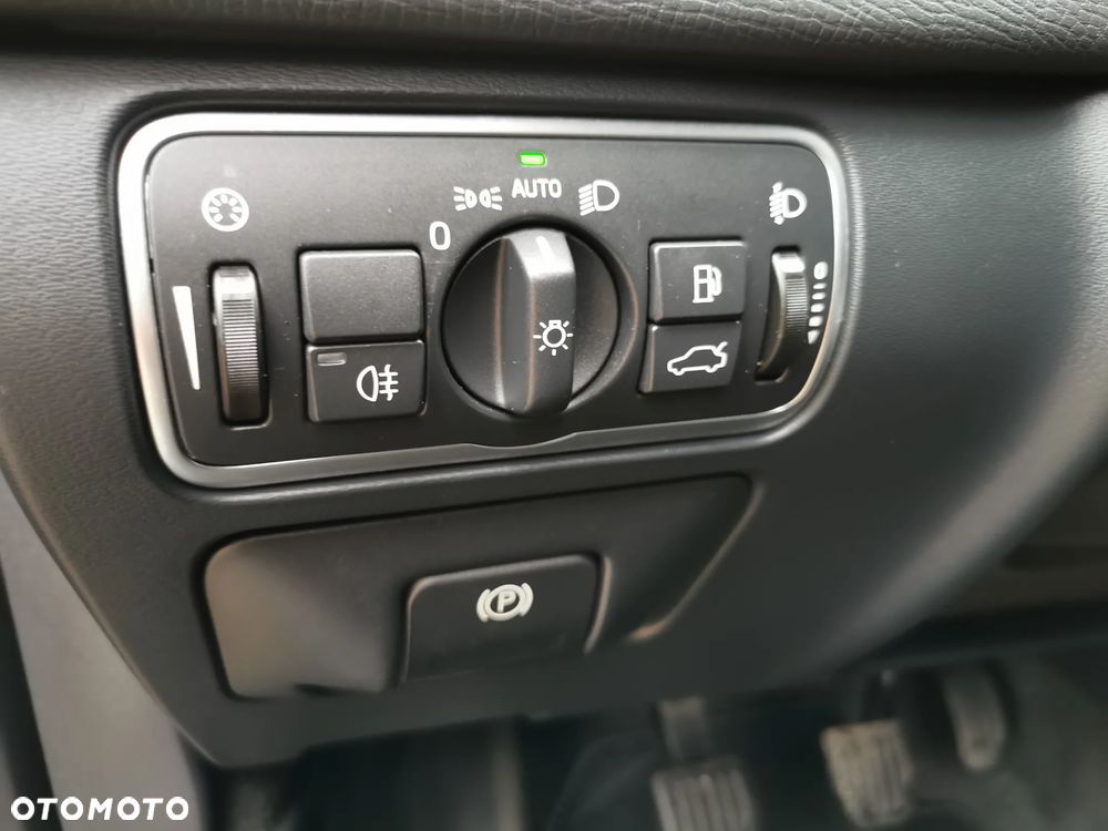 Volvo XC 60 D3 Momentum - 19