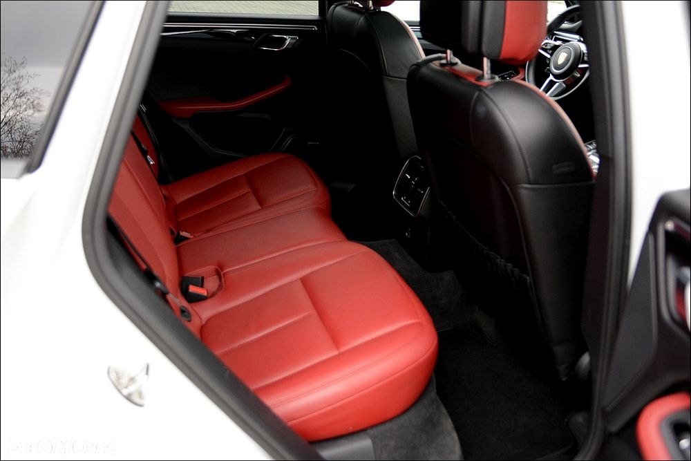 Porsche Macan Standard - 26