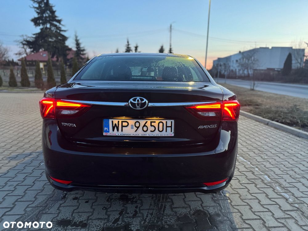 Toyota Avensis - 5