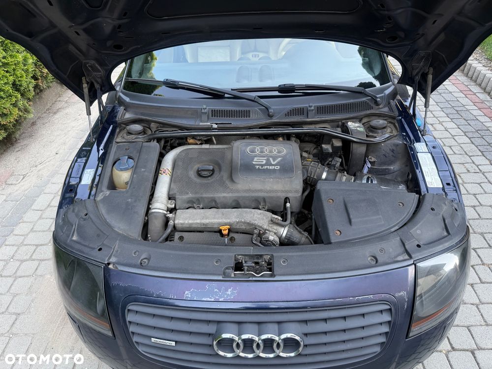 Audi TT Coupé 1.8T Quattro - 16