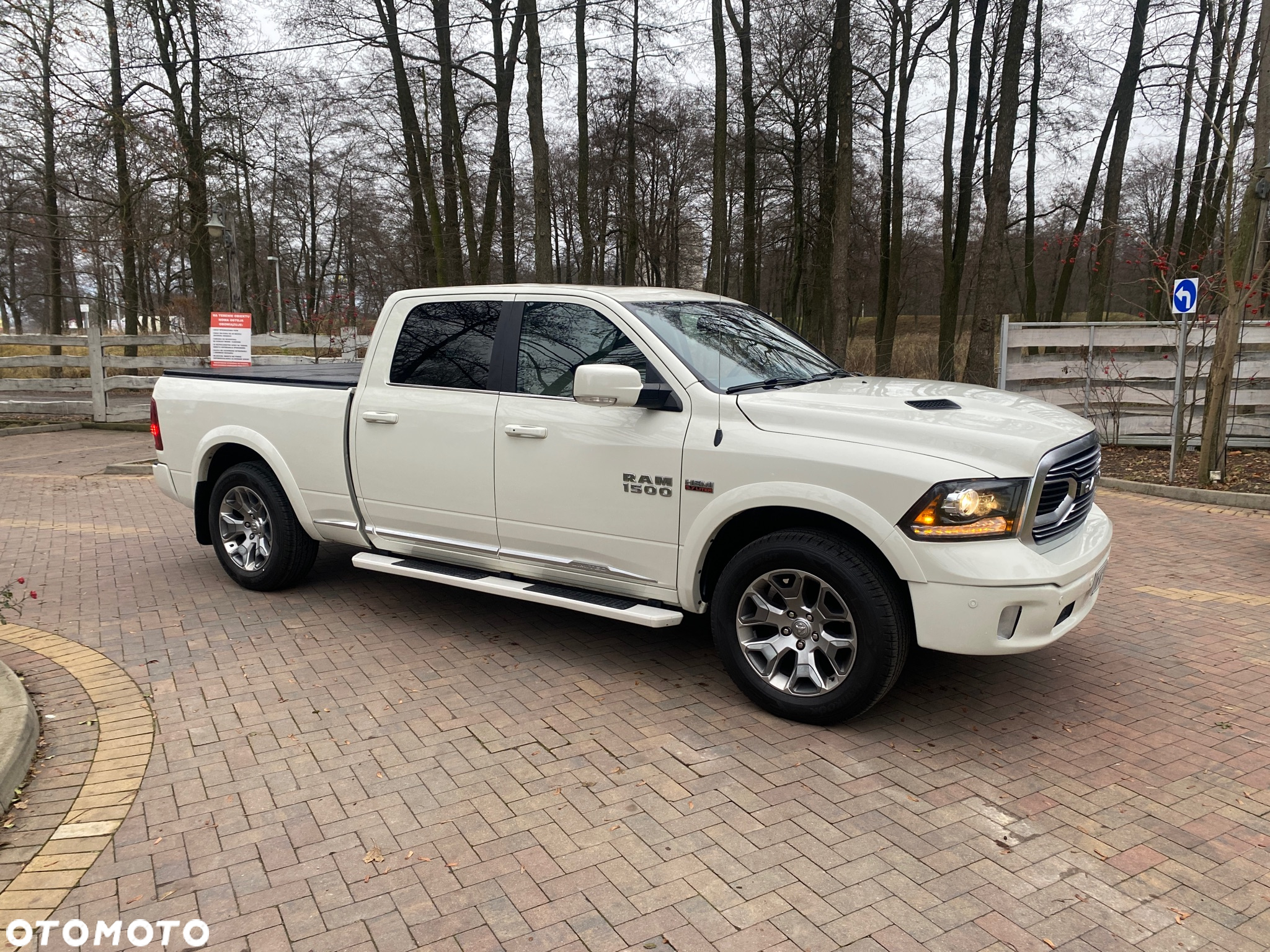 RAM 1500 5.7 eTorque Crew Cab Shortbed Longhorn Sport - 12
