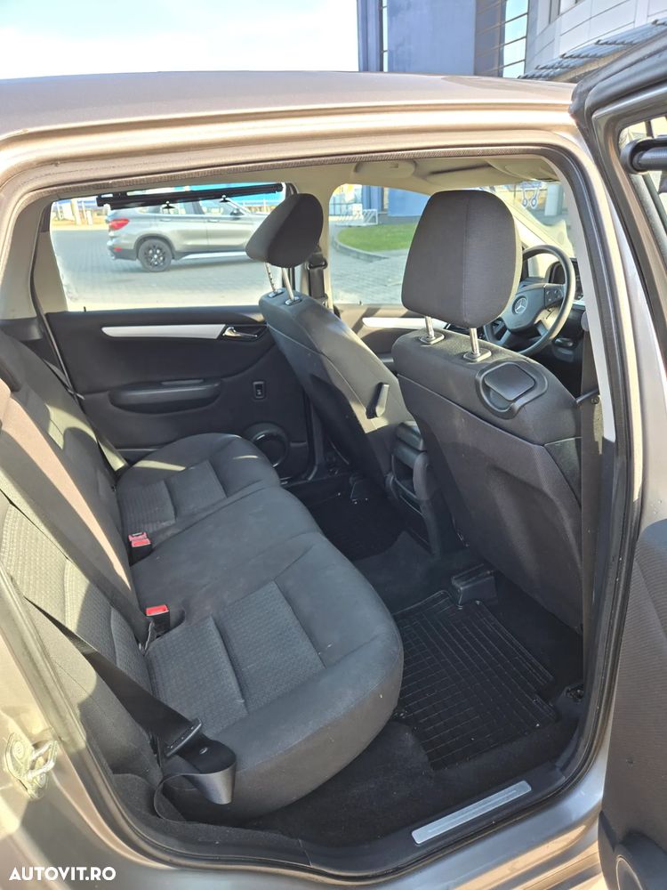 Mercedes-Benz B 180 CDI DPF Autotronic Special Edition - 6