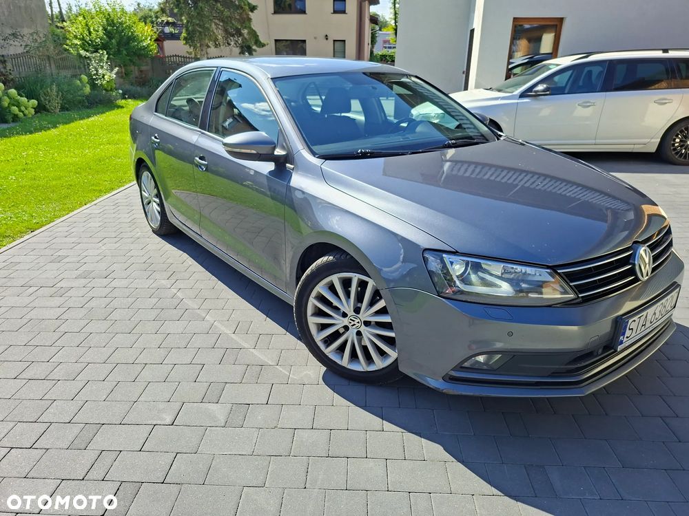 Volkswagen Jetta 2.0 TDI DPF BMT Comfortline - 2
