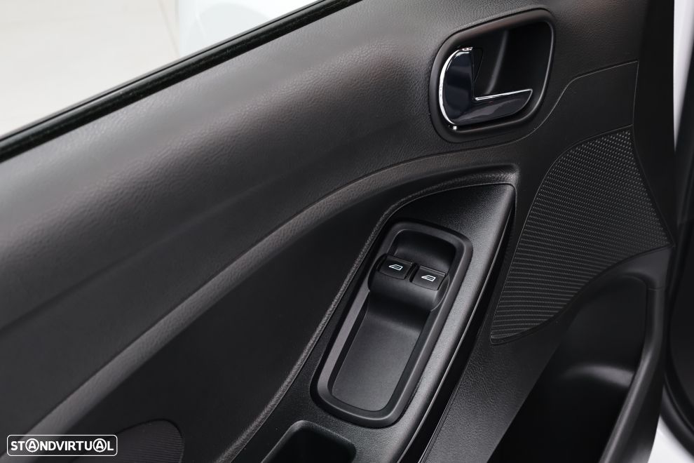 Ford KA+ 1.19 Ti-VCT White & Black Edition - 44