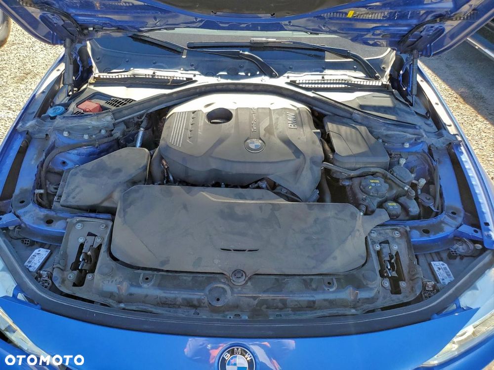 BMW Seria 3 330i - 11