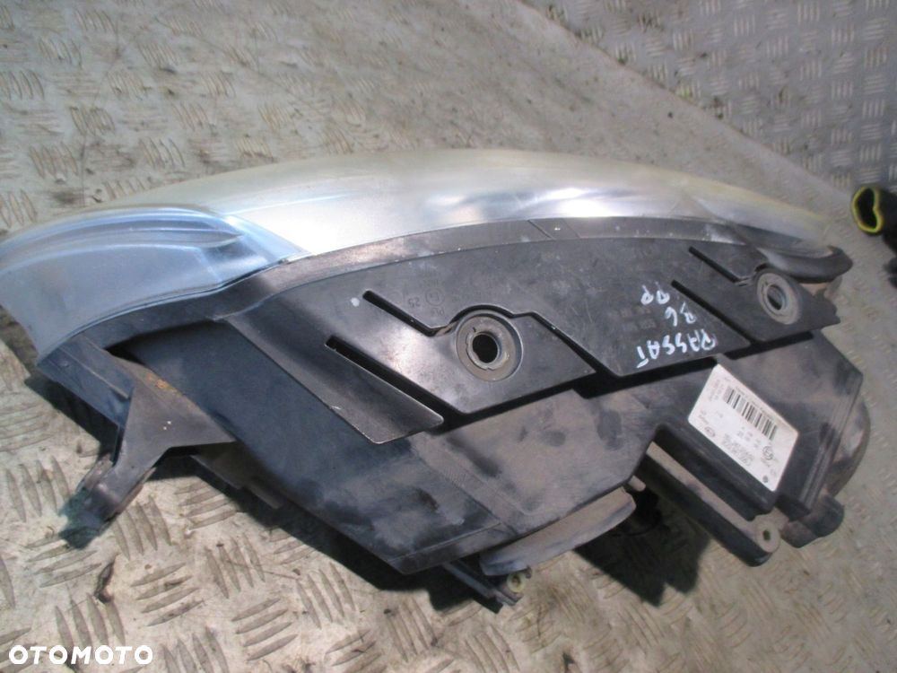 LAMPA PRAWA REFLEKTOR LEWY PRZÓD FIAT GRANDE PUNTO - 2