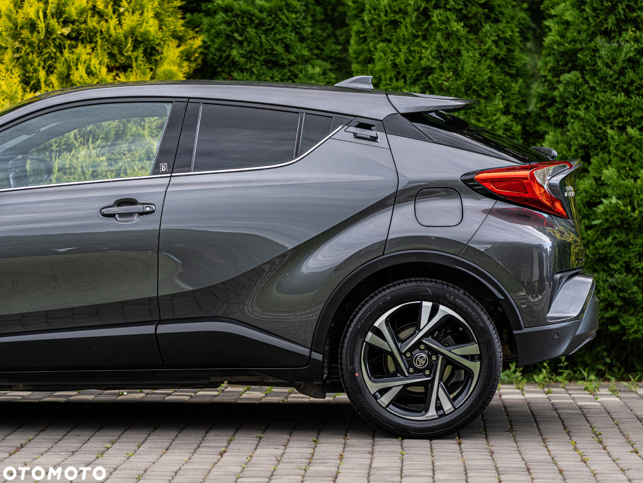 Toyota C-HR - 8