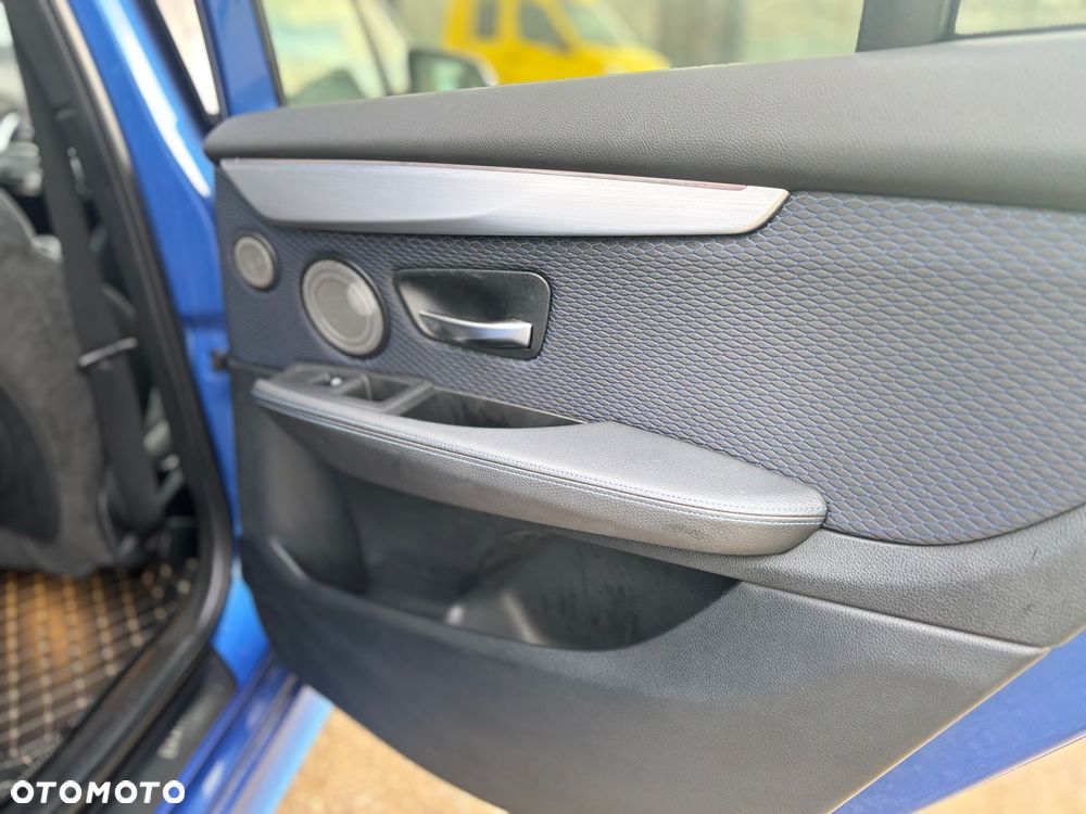 BMW Seria 2 220d GT xDrive M Sport - 28