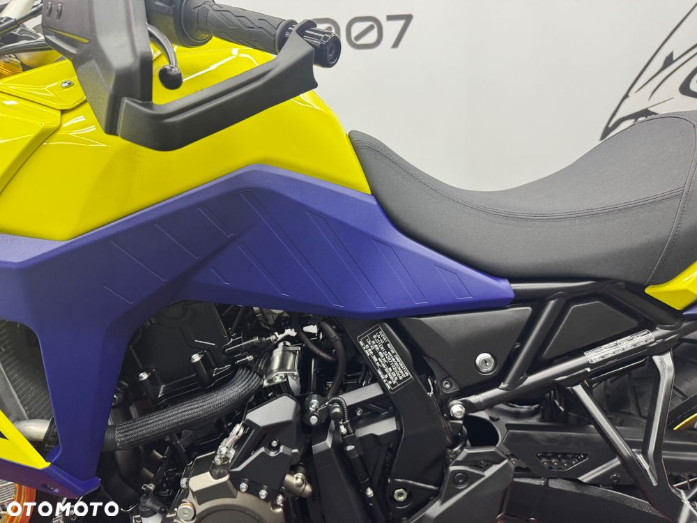 Suzuki DL - 15