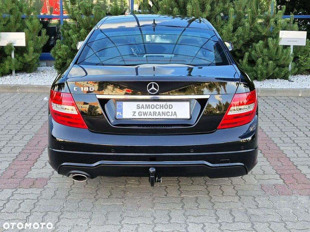 Mercedes-Benz Klasa C 180 CGI BlueEff - 19
