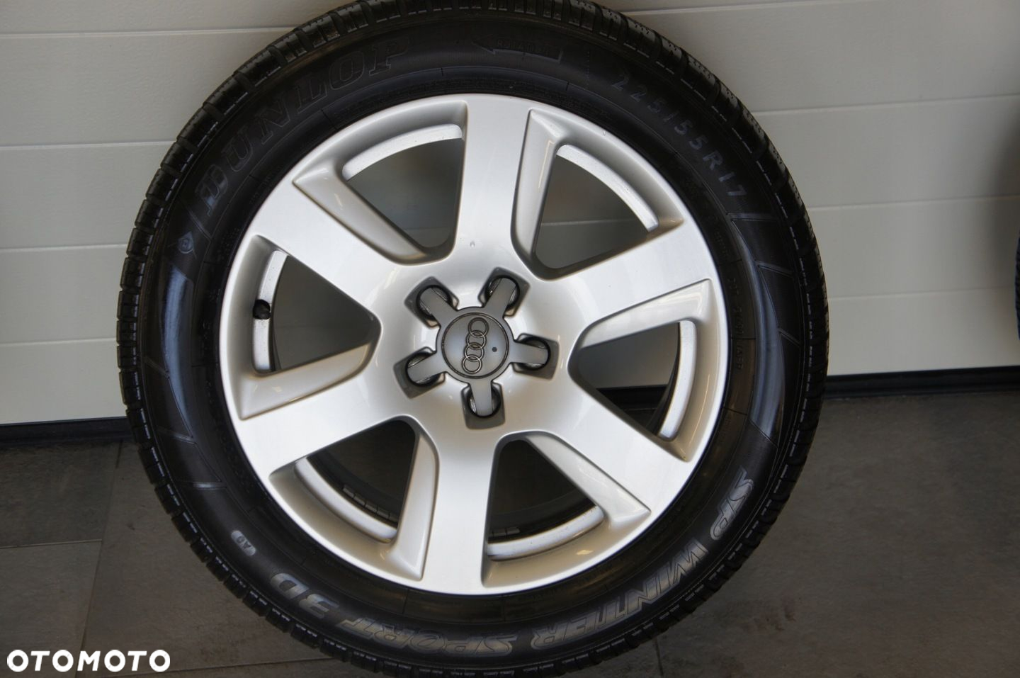 NR 277 Koła Zima Alufelgi AUDI A6 225/55/17 Dunlop ok. 6,4mm - 4