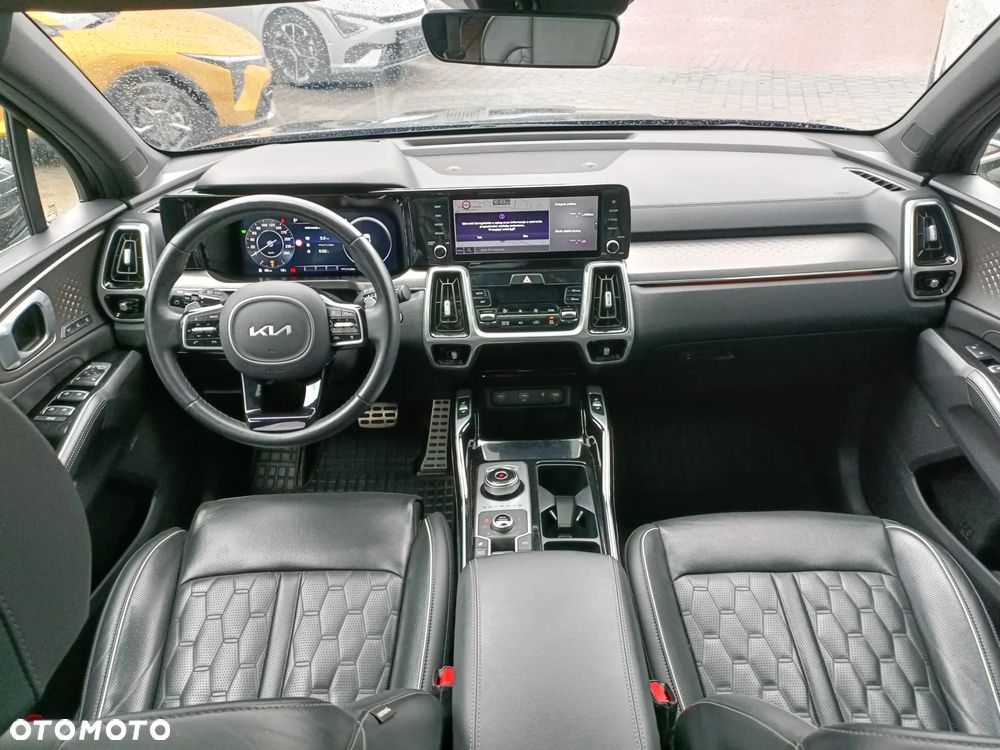 Kia Sorento - 16