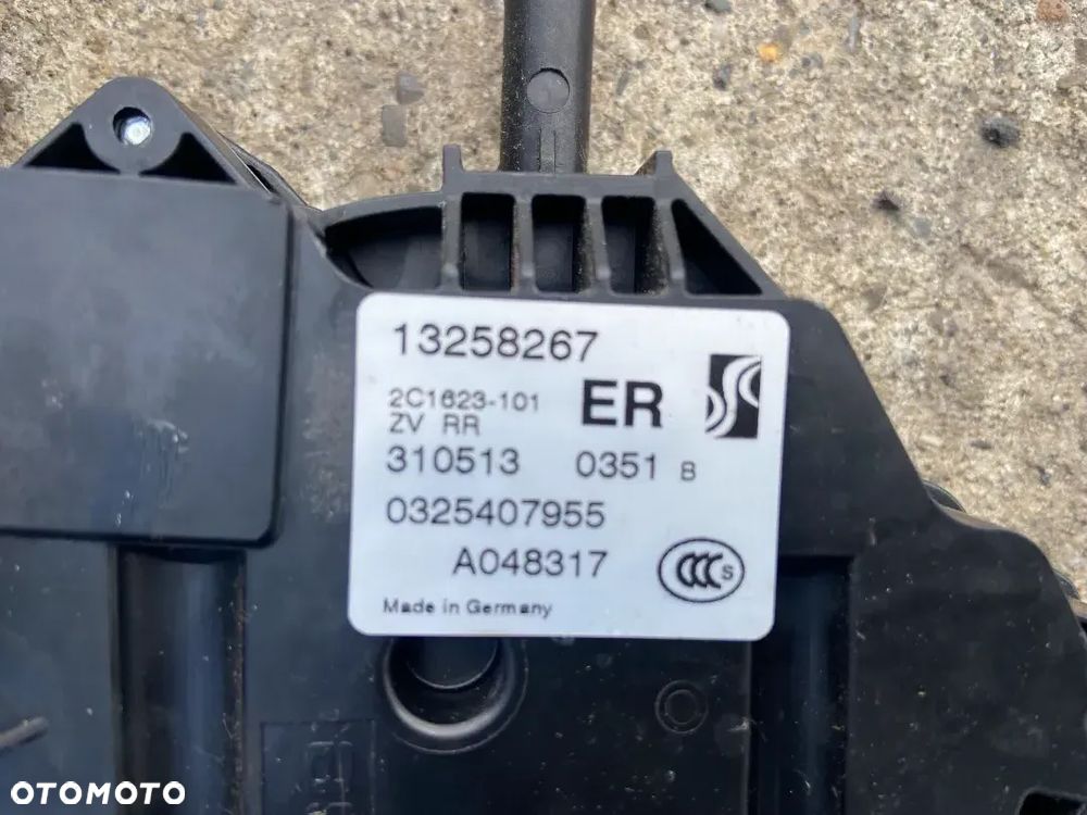 Siłownik centralnego zamka Zamek Opel Corsa D - 3