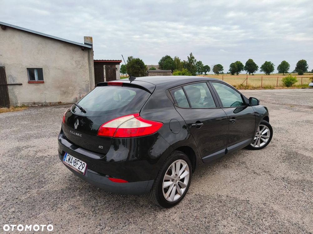Renault Megane dCi 110 FAP Paris - 4