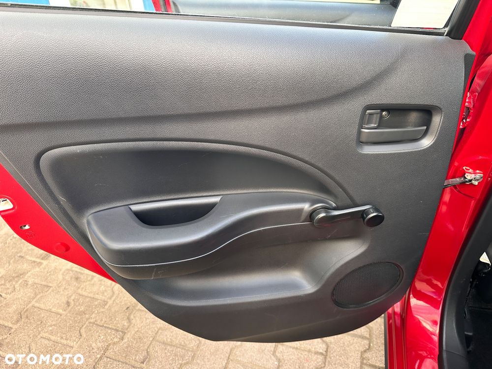 Mitsubishi Space Star - 21