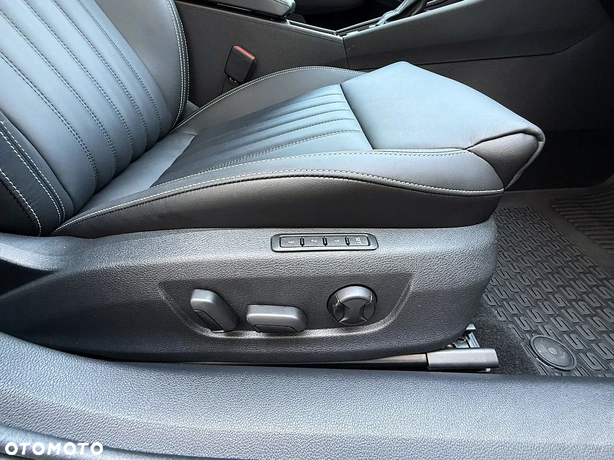 Skoda Superb 2.0 TDI SCR 4x4 L&K DSG - 38